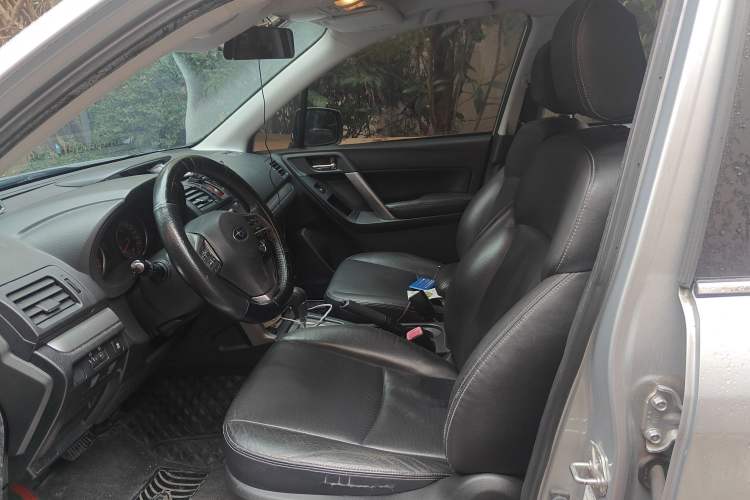 Used Subaru Forester 2014 2.0i Automatic Luxury Edition
