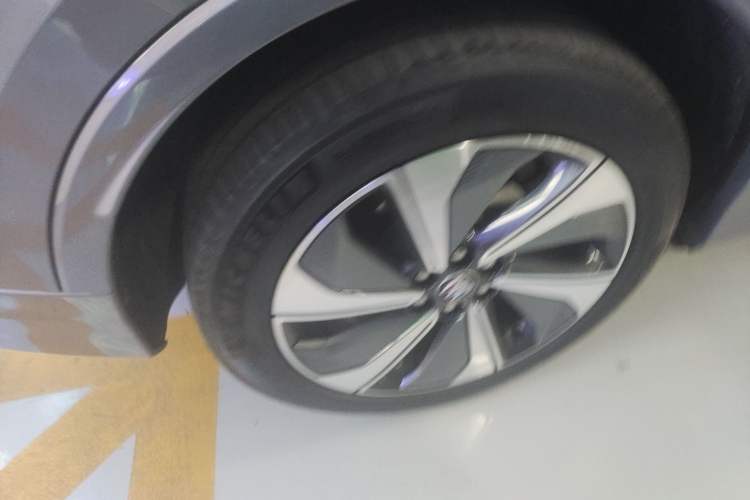 Used Buick E5 2023 Avia Four-Wheel Drive Version