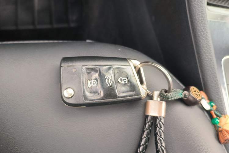 Used Volkswagen Golf 2016 1.6L Automatic Comfort Model Vehicle Key