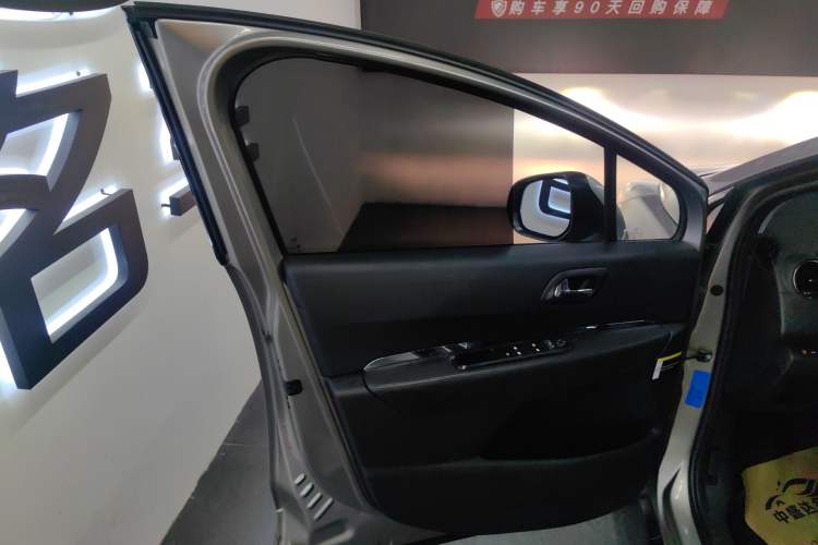 Used Peugeot 3008 2015 2.0L Automatic Classic Edition