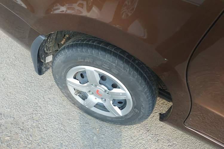 Used Wuling Hongguang 2020 1.2L S Base Model China VI LSI Right Rear Wheel Hub