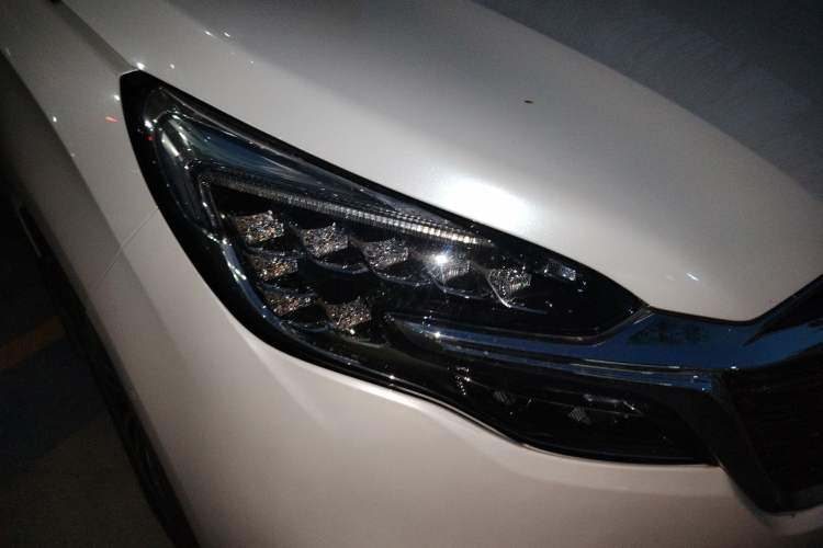 Used Buick GL8 2020 ES Land Cruiser 653T Luxury Edition Right Front Headlight