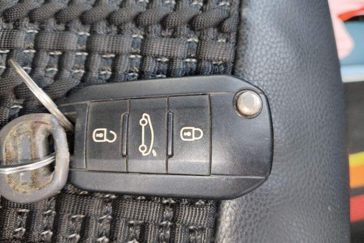 Used Citroen Elysee 2015 ZhiShang Edition 1.6L Automatic Comfort Version