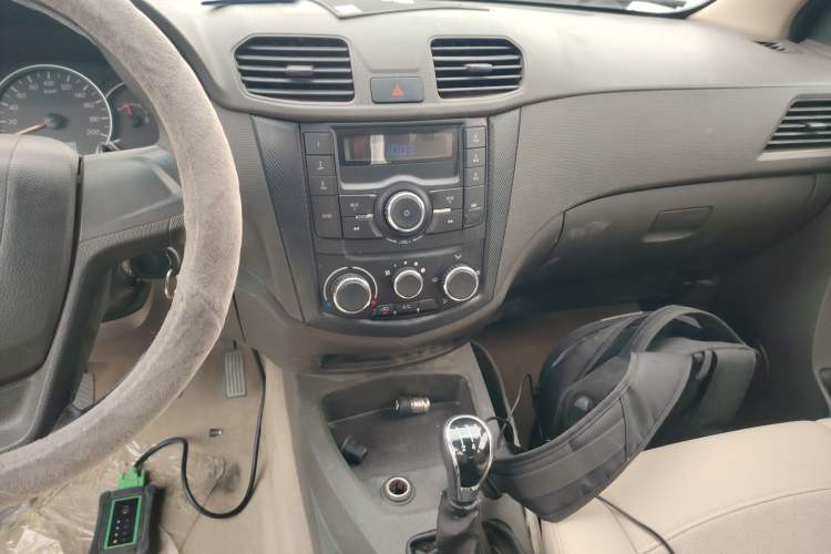 Used Wuling Hongguang 2014 1.5L S Standard Version
