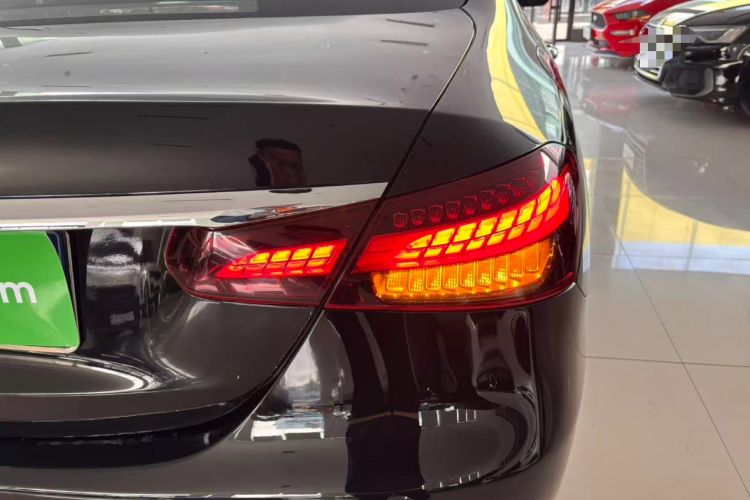 Used Mercedes-Benz E-Class 2022 Revised Version E 300 L Sporty and Stylish Edition
