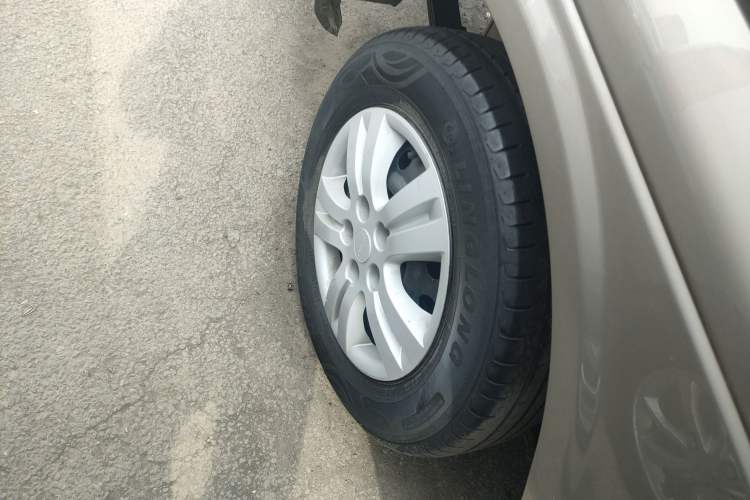 Used FORTHING Lingzhi 2022 M5L 1.6L Utility Model 7 Seats
