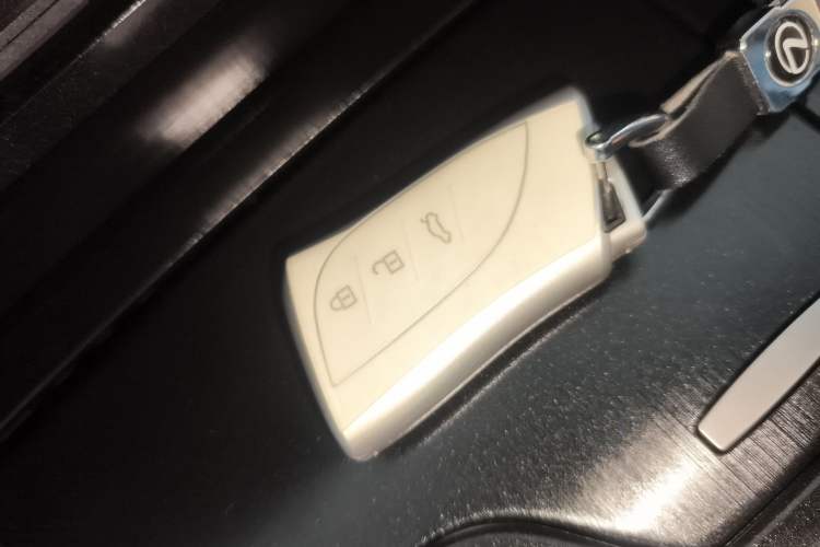 Used Lexus ES 2021 200 Excellence Edition