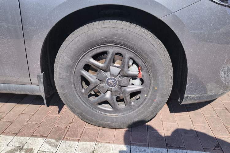 Used BYD Qin PLUS  Right Front Wheel Hub