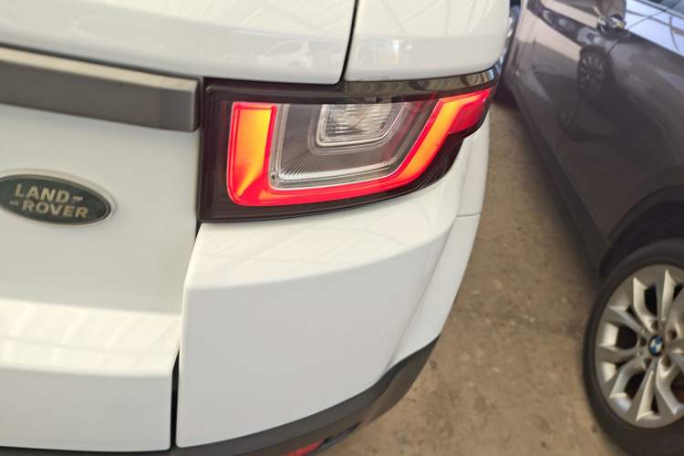 Used Land Rover Range Evoque 2017 2.0T British-Style Prestige Edition