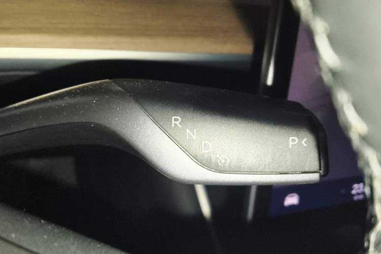 Used Tesla Model 3 2019 Long-Range Rear-Wheel-Drive Version