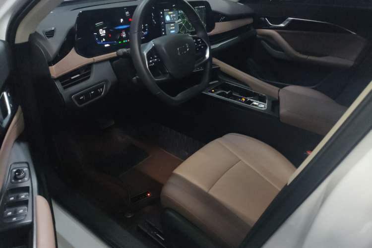 Used Bestune B70 2024 Dragon Edition 1.5T Leading Model
