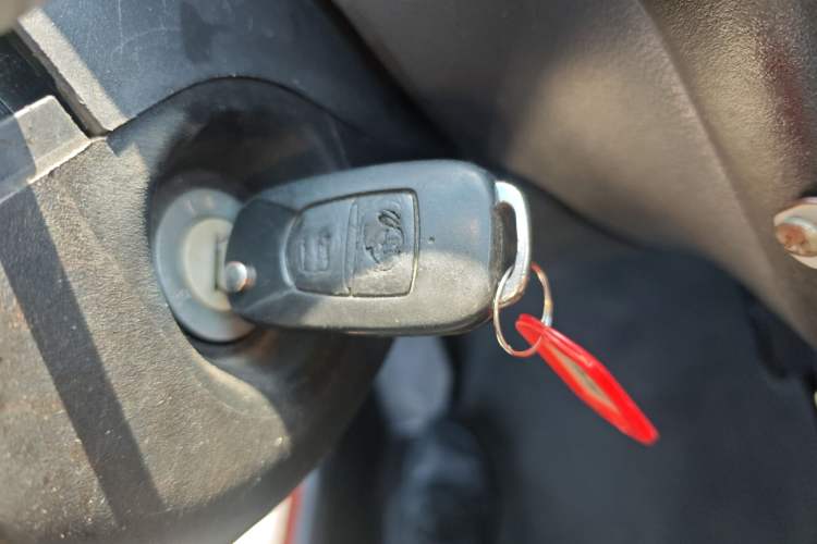 Used Baojun Lechi 2012 Revised 1.0L Manual P-TEC Standard Edition
