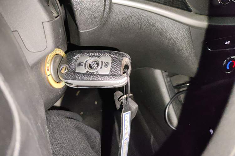 Used Buick Verano 2015 Sedan 20T Dual-Clutch Elite Model
