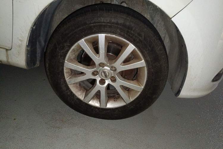 Used Jinbei 750 2016 1.5L Luxury Model
