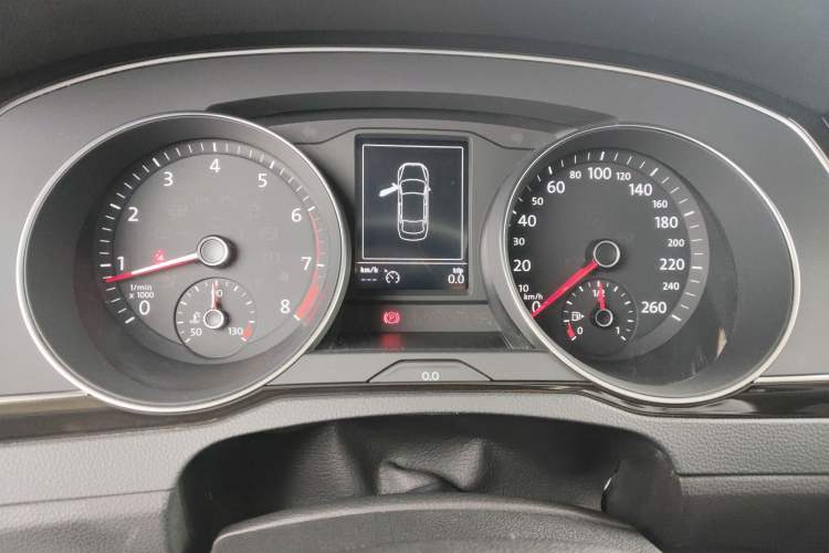 Used Volkswagen Magotan 2017 330TSI DSG Leading Model
