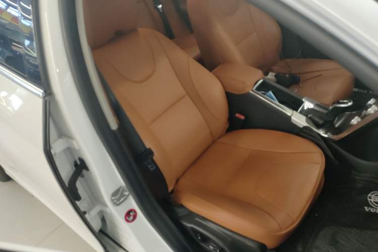 Used Volvo S60 2015 S60L T5 Intelligent Drive Edition
