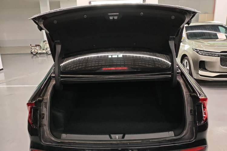 Used Wuling Xingguang 2024 Co-Creation Edition 70 Standard Model