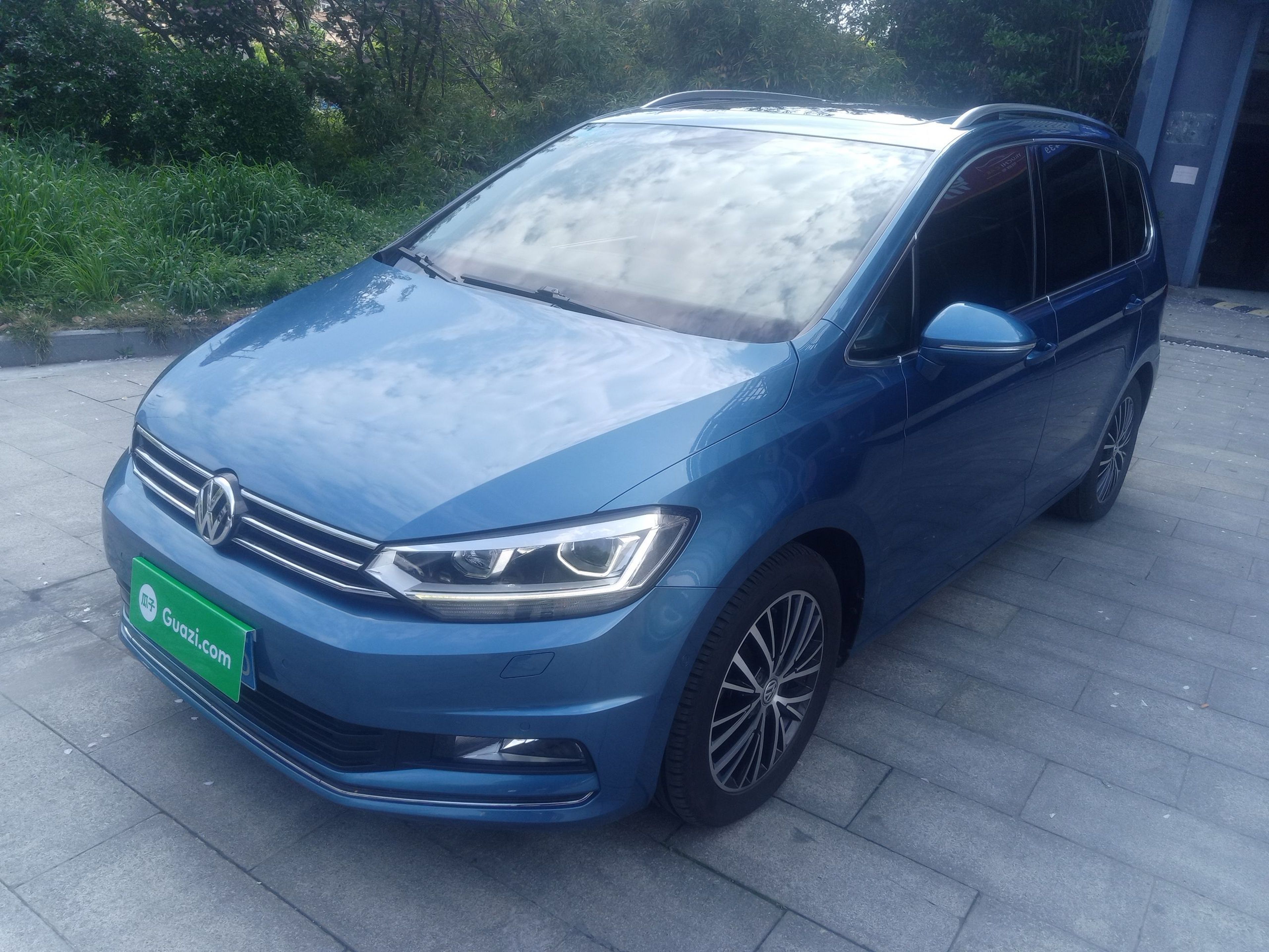 Parte inferior delantera