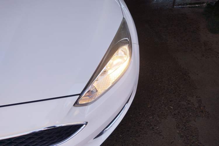 Used Ford Focus 2015 Hatchback 1.6L Automatic Fashion Edition Left Front Headlight