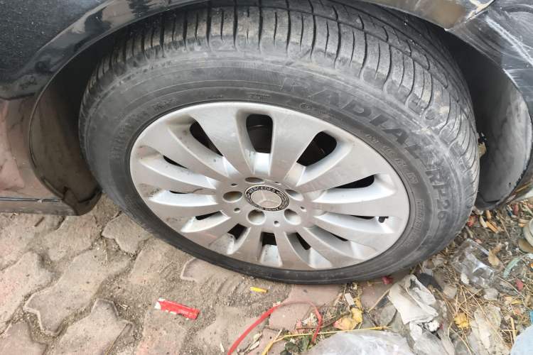 Used Mercedes-Benz C-Class 2010 C 200 CGI Elegance Model Right Front Wheel Hub