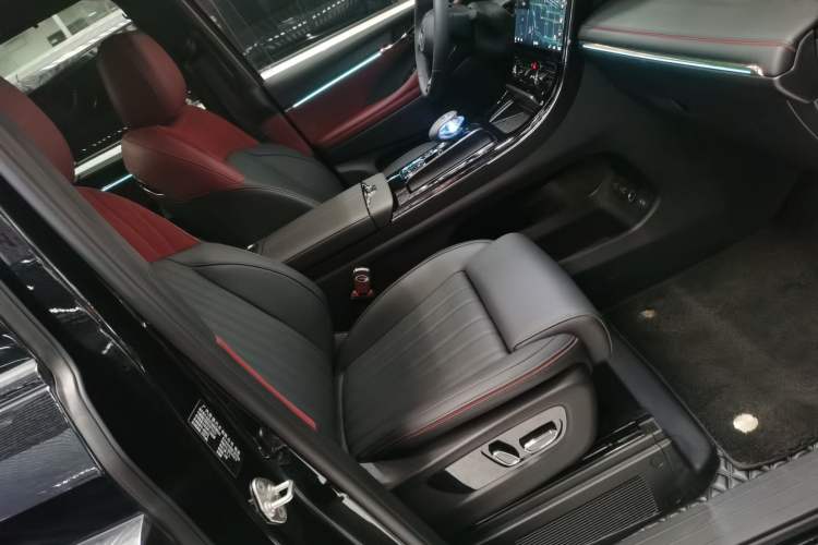 Used GAC Trumpchi M8 2025 Zongshi Series Super Hybrid Edition