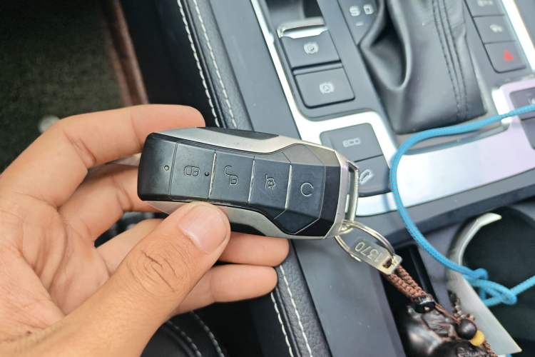 Used BYD Tang 2019 2.0T Automatic SmartConnect Luxury 7-Seater China VI Standard