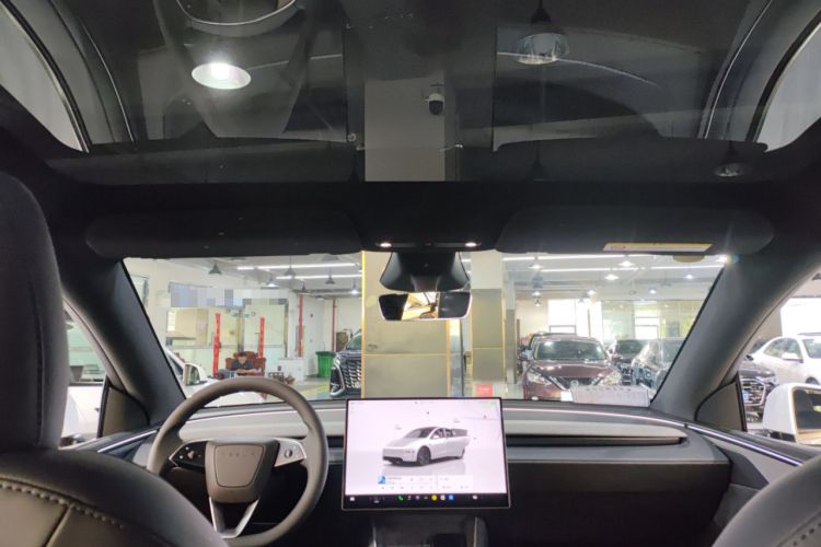 Used Tesla Model Y 2026 Long-Range All-Wheel-Drive Model