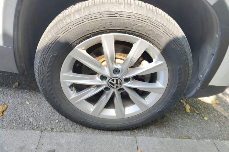 Used Volkswagen Tiguan 2016 280TSI Automatic Two-Wheel Drive Silk Road Comfort Edition
