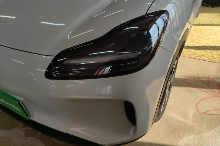 Used Wuling Bingo PLUS 2024 330 km Range Five-Seater Version