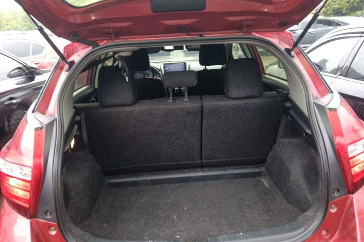 Used Toyota YARiS L Zhi Xuan 2016 Revised 1.5E CVT Charming Edition
