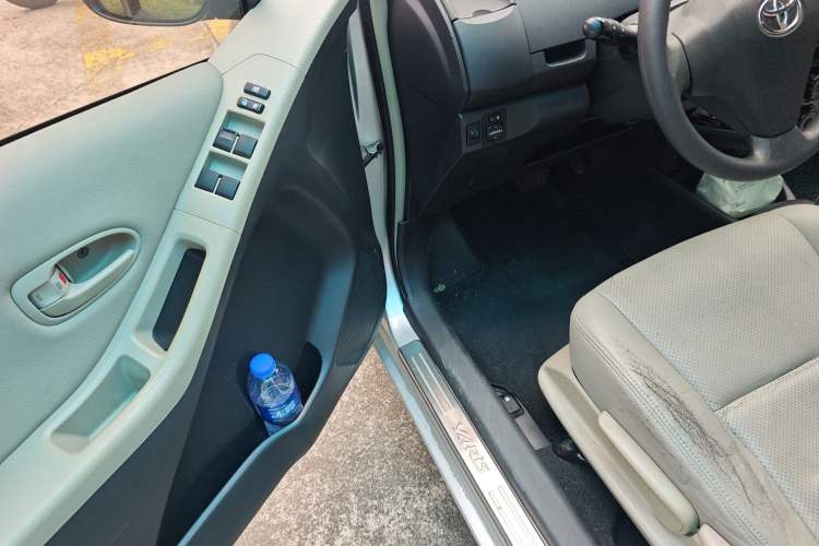 Used Toyota Yaris 2011 1.6E Automatic Charm Edition Driver Seat