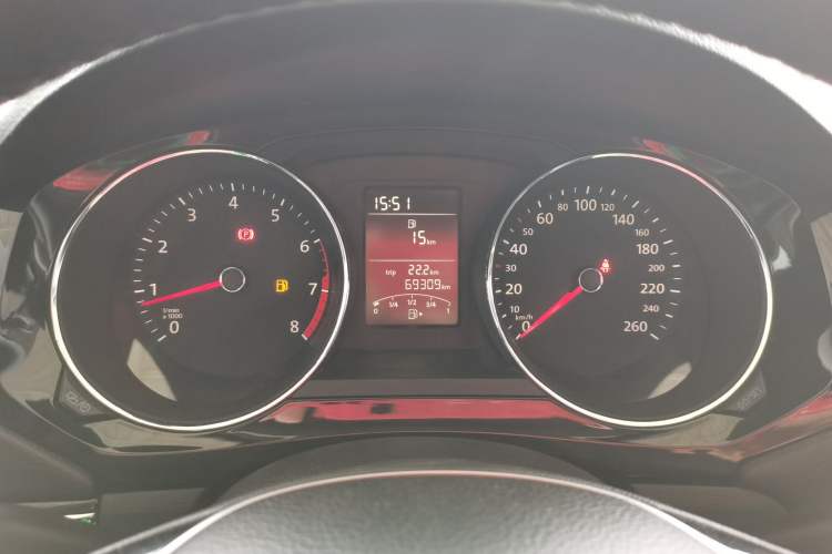 Used Volkswagen Sagitar 2015 1.6L Manual Comfort Model