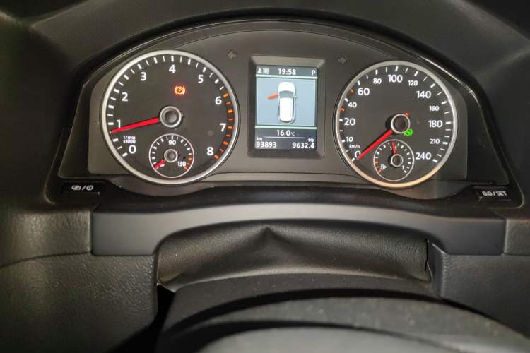 Used Volkswagen Tiguan 2013 1.8TSI Automatic Two-Wheel Drive Luxury Model Instrument Cluster