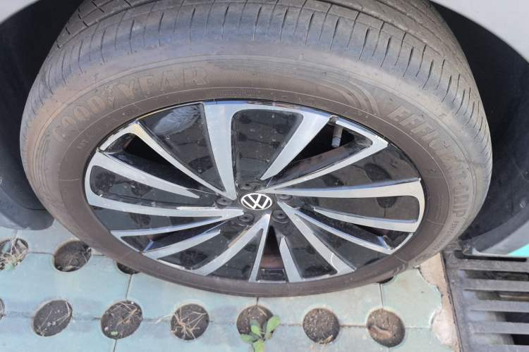 Used Volkswagen ID.4 X 2023 Ultra-Intelligent Long-Range Version