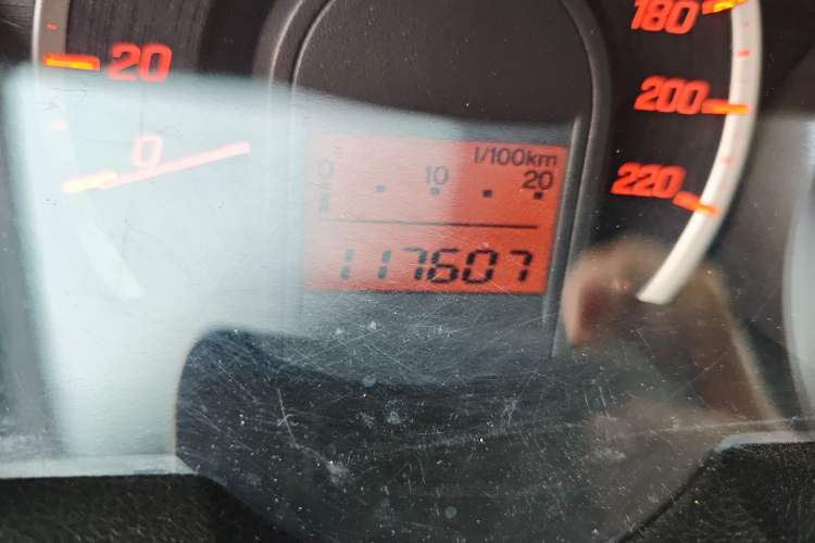 Used Honda Fit 2011 1.3L manual Comfort version
