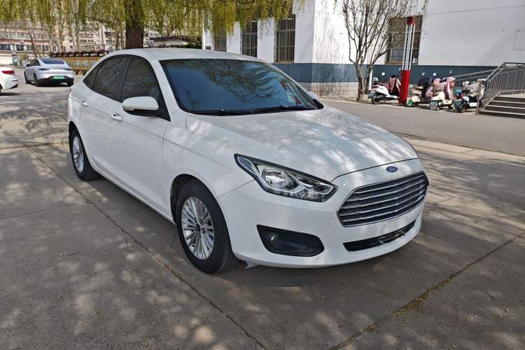 Used Ford Escort 2015 1.5L Manual Comfort Model