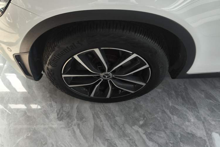 Used Mercedes-Benz GLC 2021 GLC 260 L 4MATIC Luxury Model Exterior 4