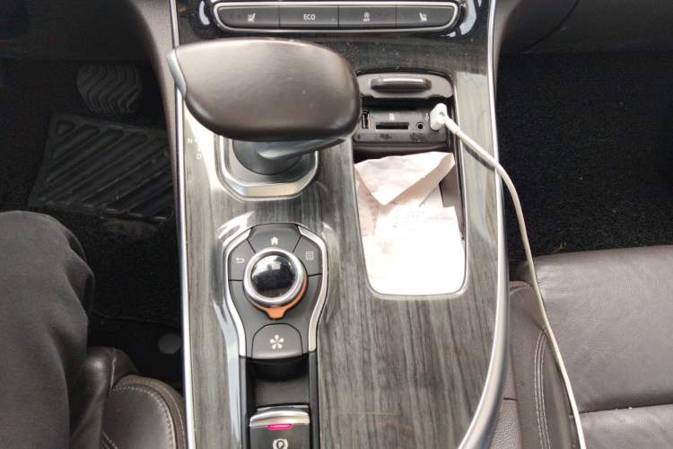 Used Renault Espace Classic 2018 TCe 300 Prestige Edition Gear Lever