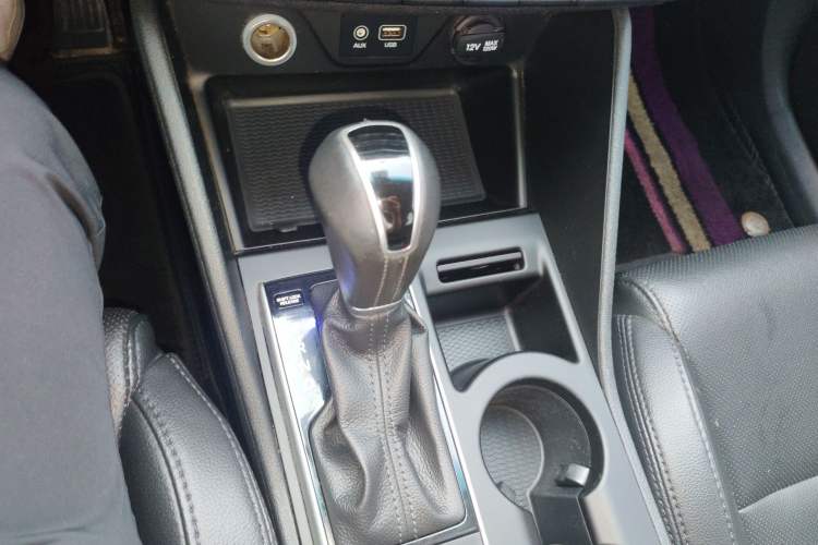 Used Hyundai Tucson 2015 1.6T Dual-Clutch Two-Wheel-Drive Smart Model Gear Lever