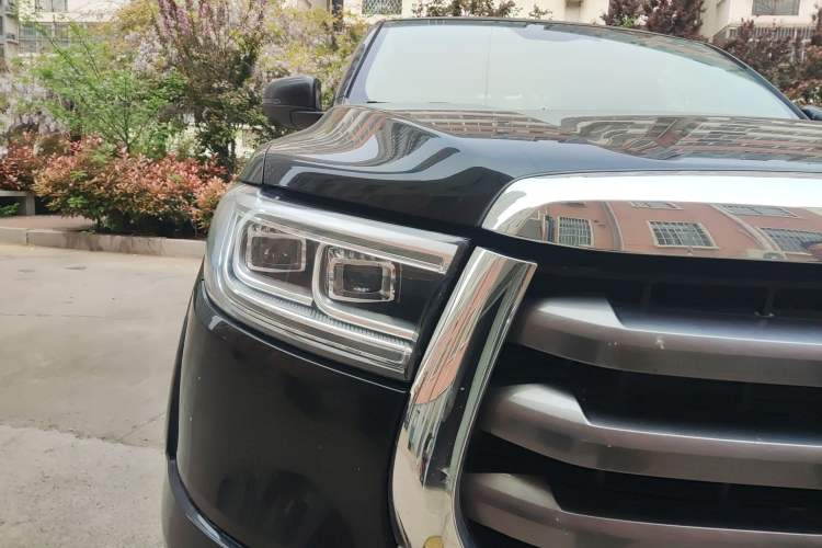 Used Great Wall Poer 2021 2.0T Global Version Passenger Automatic Diesel Two-Wheel Drive Comfort Trim Standard Cab GW4D20M Right Front Headlight