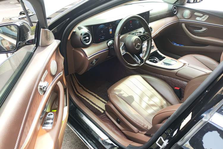 Used Mercedes-Benz E-Class 2021 Restyled E 300 L Luxury Edition
