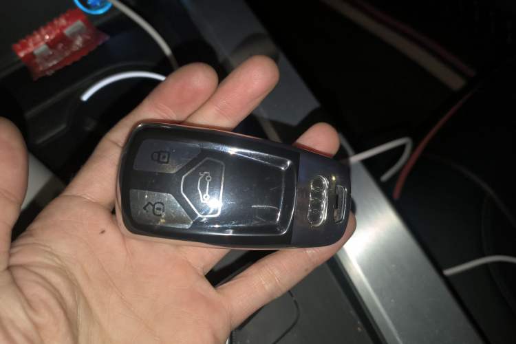 Used Audi A4L 2019 40 TFSI Fashion Edition China VI Emission Standard