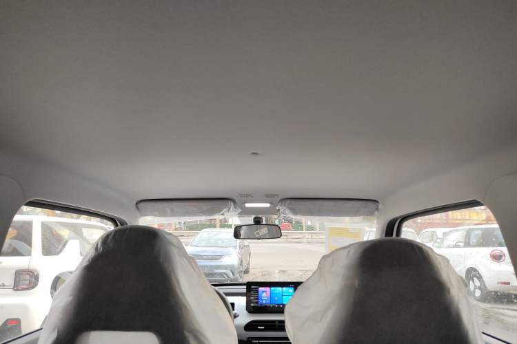 Used Geely Galaxy Panda 2024 Panda Mini 200km Endurance Bear
