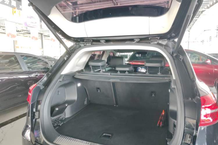 Used Hongqi HS5 2022 Revised Version 2.0T Smart Connect Flagship Edition
