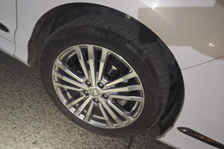 Used Honda Elysion 2016 2.4L Supreme Edition
