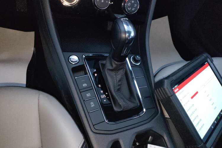 Used Volkswagen Bora 2025 Facelifted 200TSI DSG Yuexing Navigation Edition