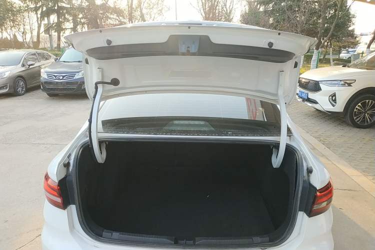 Used Volkswagen Lavida 2023 Revised 1.5L Automatic DeYi Edition
