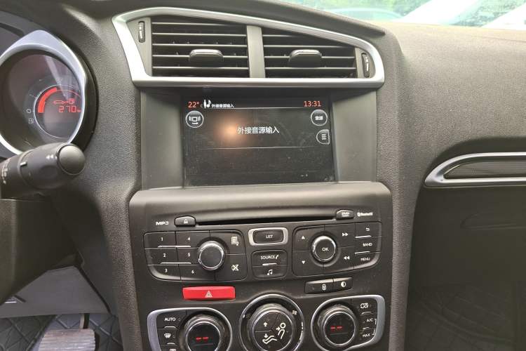 Used Citroen C4L 2014 1.6THP Intelligent Drive Automatic Dynamic Model Audio And AC Panel