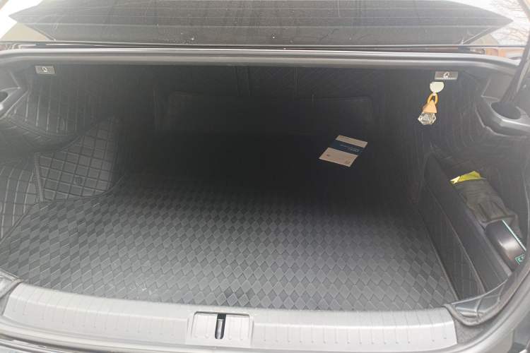 Used Volkswagen Magotan 2023 2 Million Units Commemorative Edition 330TSI DSG Luxury Version