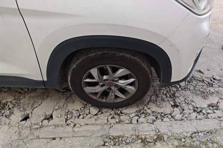 Used Wuling Hongguang S3 2018 1.5L Manual Luxury Model China V Standard
